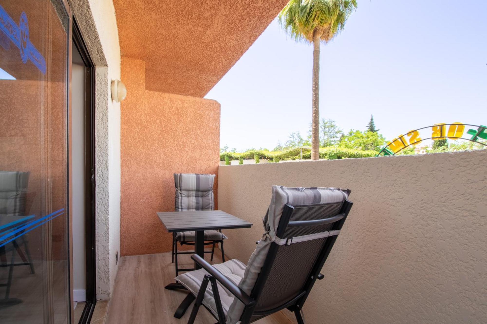 Paraiso De Aparthotel 4*