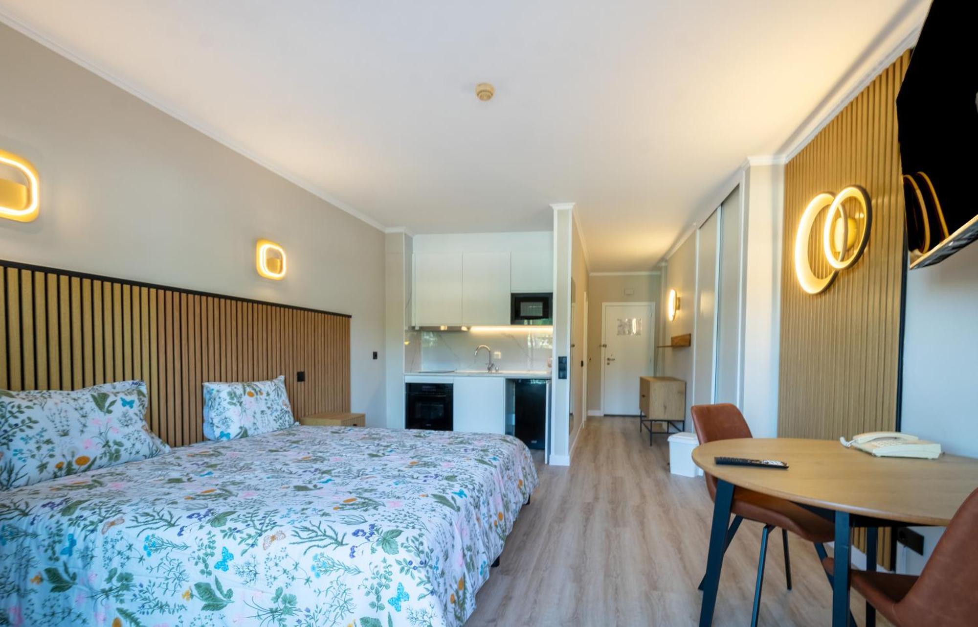 Aparthotel Paraiso De 4*